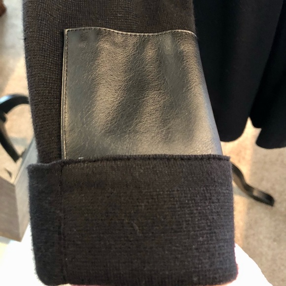 Jacket/Cardigan Karl Largerfeld Faux Leather Cuff Excellent Condition - Picture 9 of 11